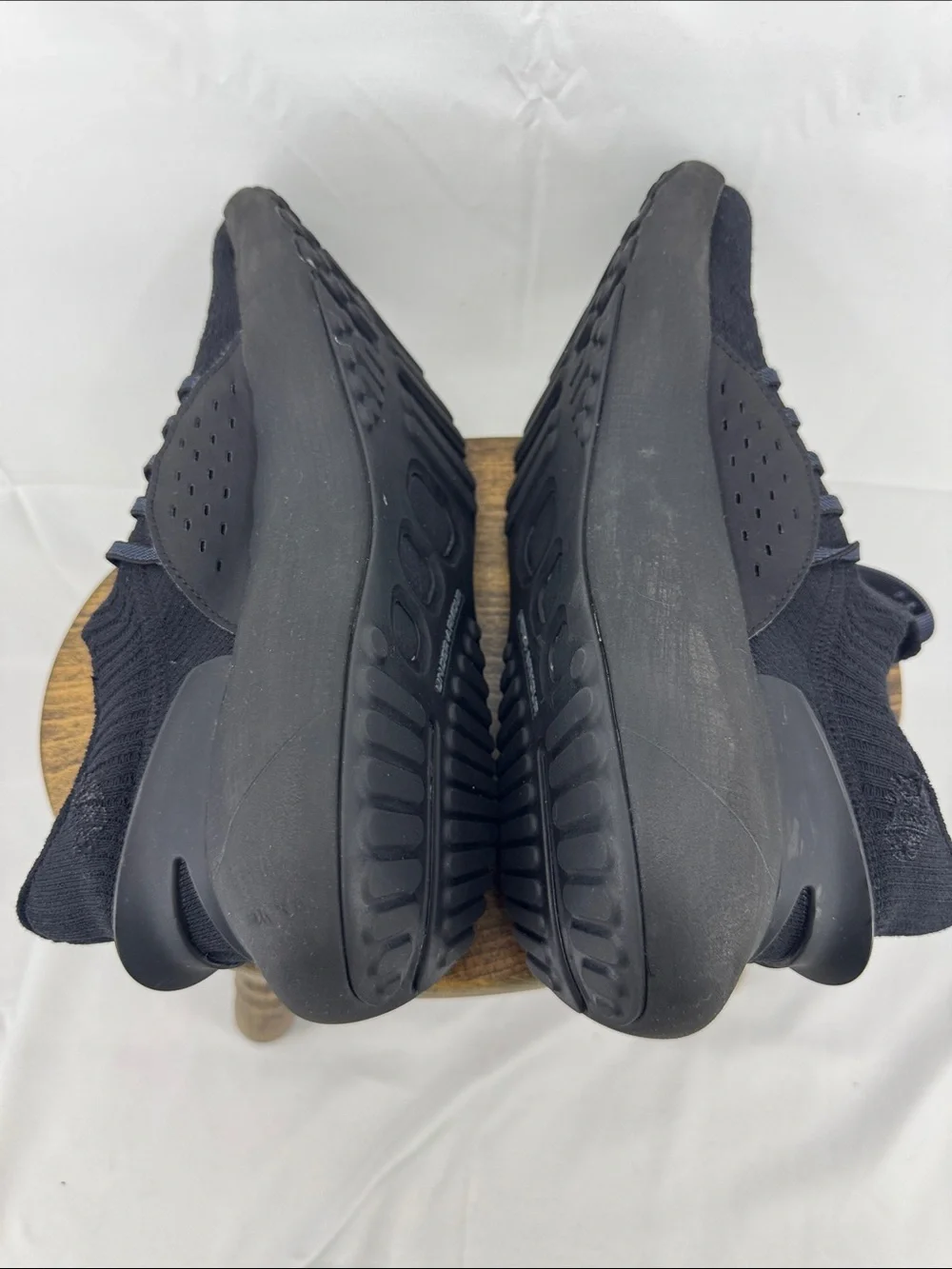 Under Armour Mens HOVR Phantom 3 ALL Black Slip-On Knit Sneakers, M 9.5. W 11